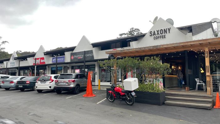 Property #2518343, Retail Rental Monthly in Riverside