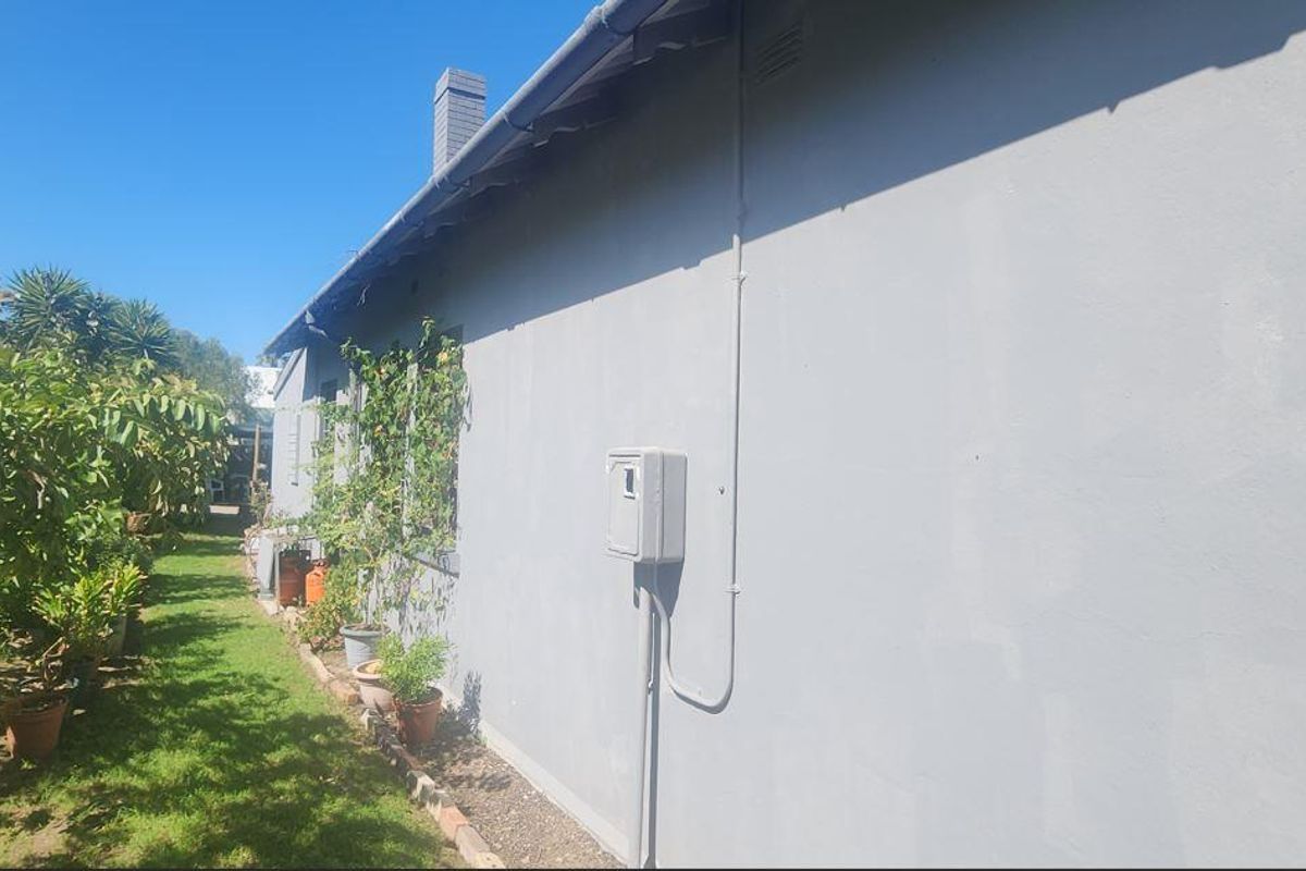 A beautiful setting with beautiful trees - Photo 5