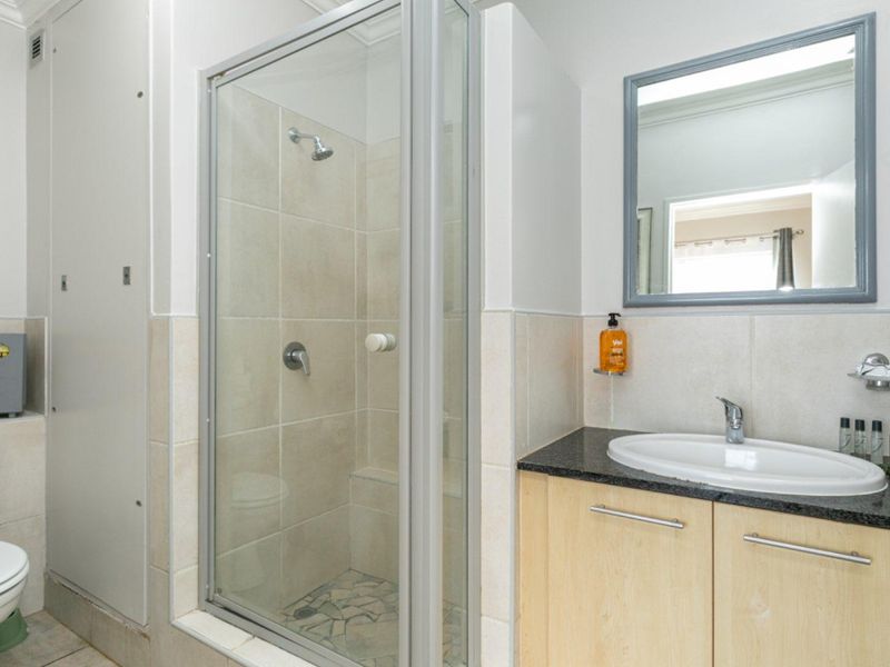 FURNISHED 2 BEDROOMS - Photo 10