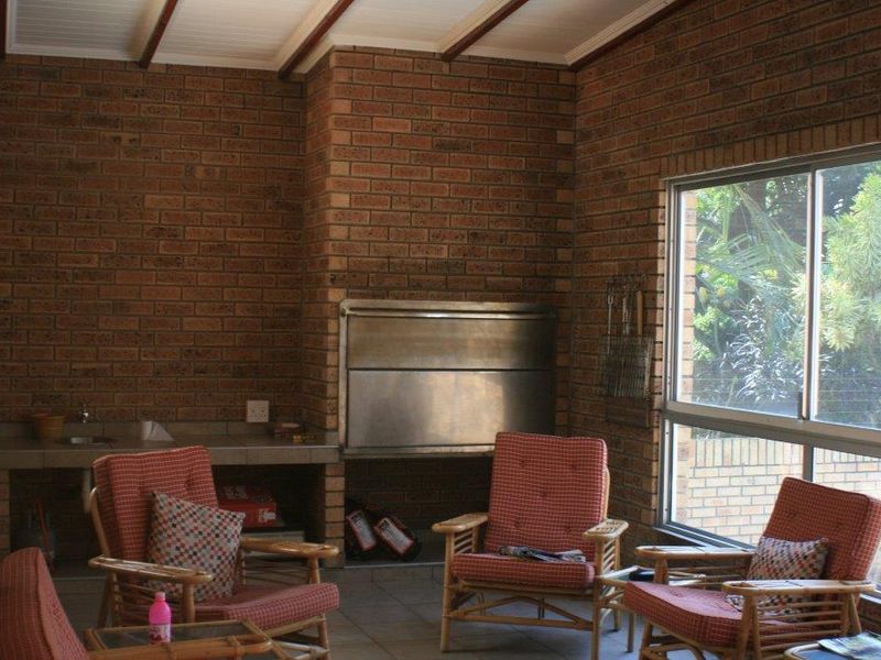 GREAT INVESTMENT OR HOLIDAY RETREAT!!! - Photo 7