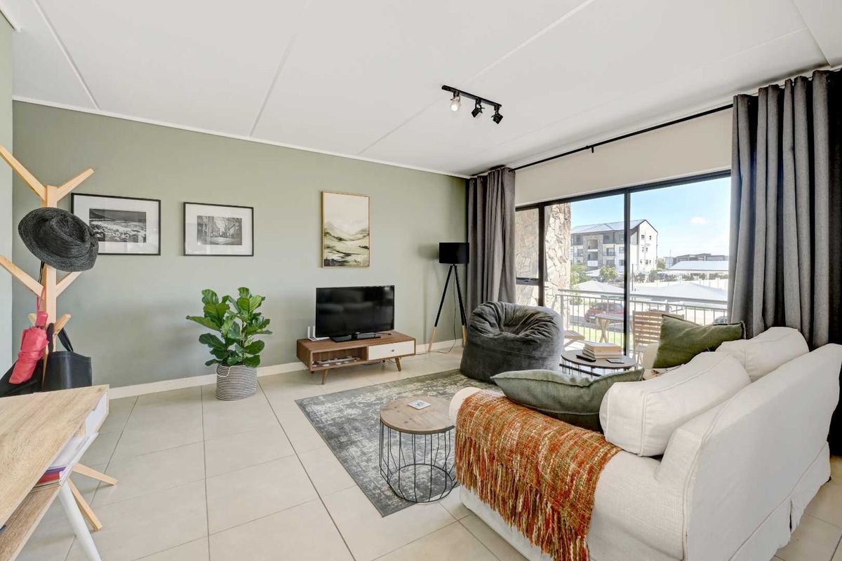 3-Bedroom Luxury Apartment | Fully Furnished | Fynbos Lifestyle Estate - Photo 5