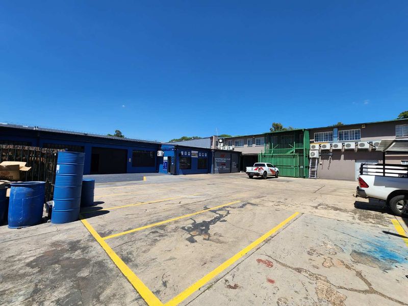 Prime Mixed Use Commercial Investment on Steve Biko Road – High Exposure Retail & Office Hub - Photo 2