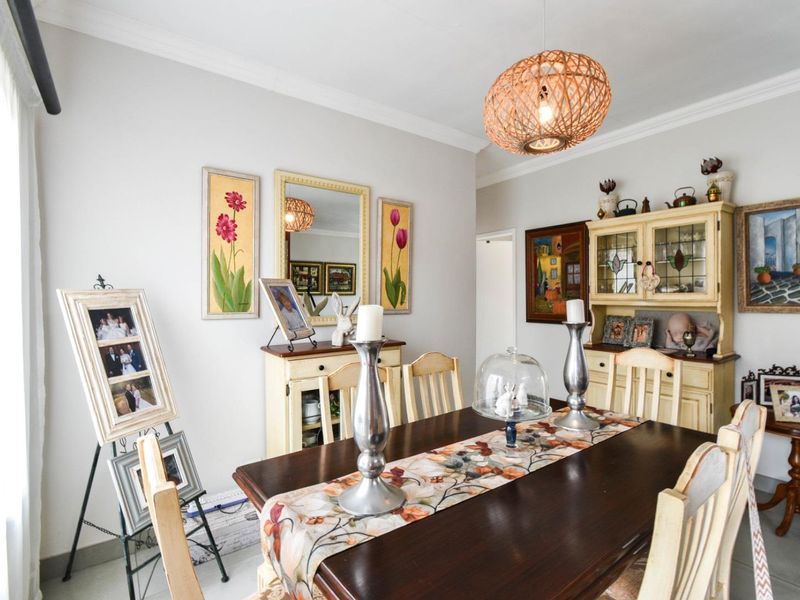 Move-In Ready Townhouse in Secure Old Faerie Glen Complex - Photo 9