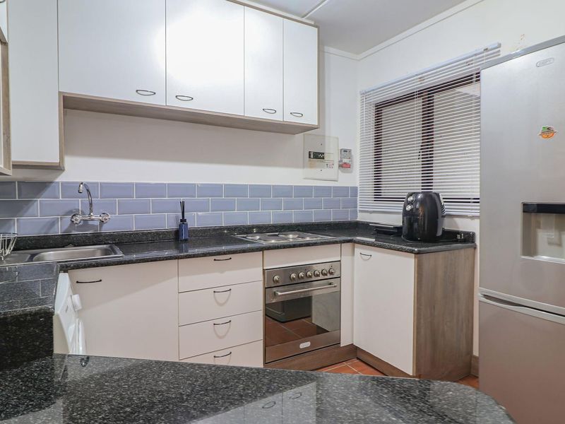 Morningside Hills Gem: Relax in Serenity - Photo 4