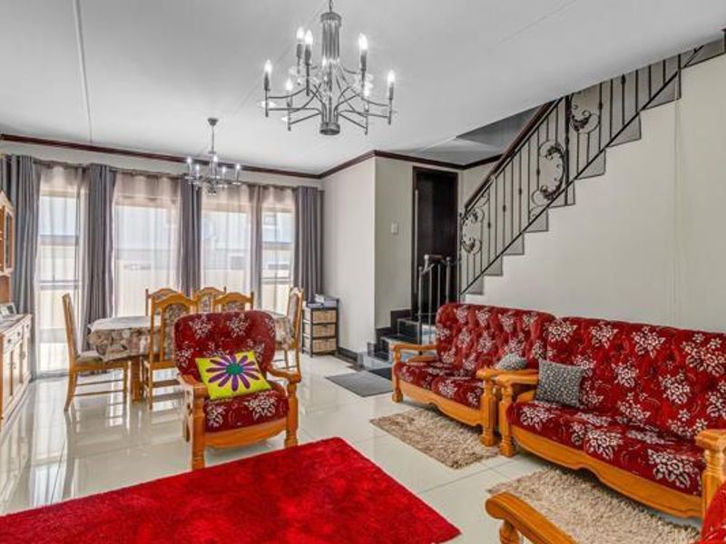 3 Bedroom Home For Sale in Craigavon - Photo 6