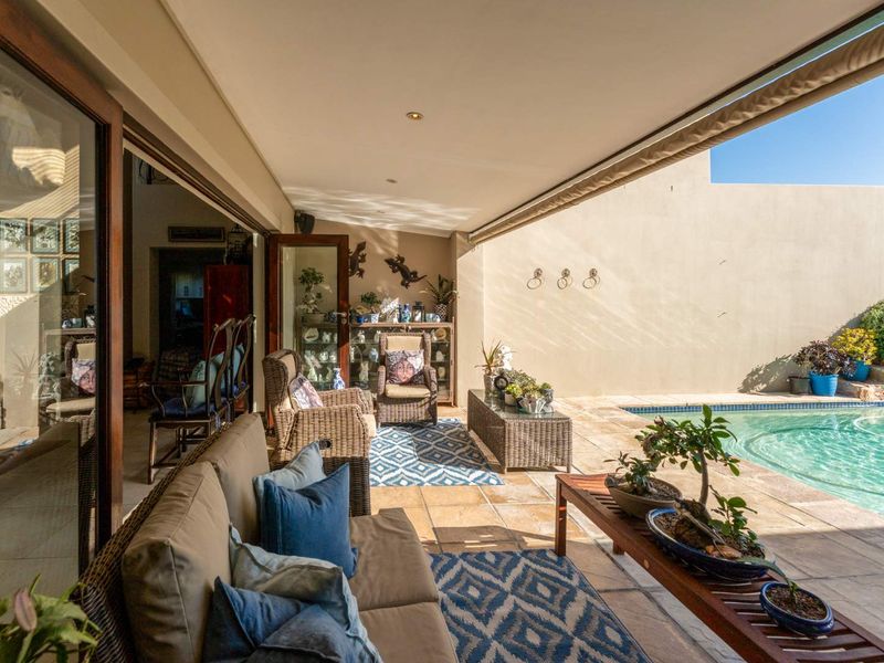 Estate living at its finest boasting stunning views and spacious living options for the extended family - Photo 10