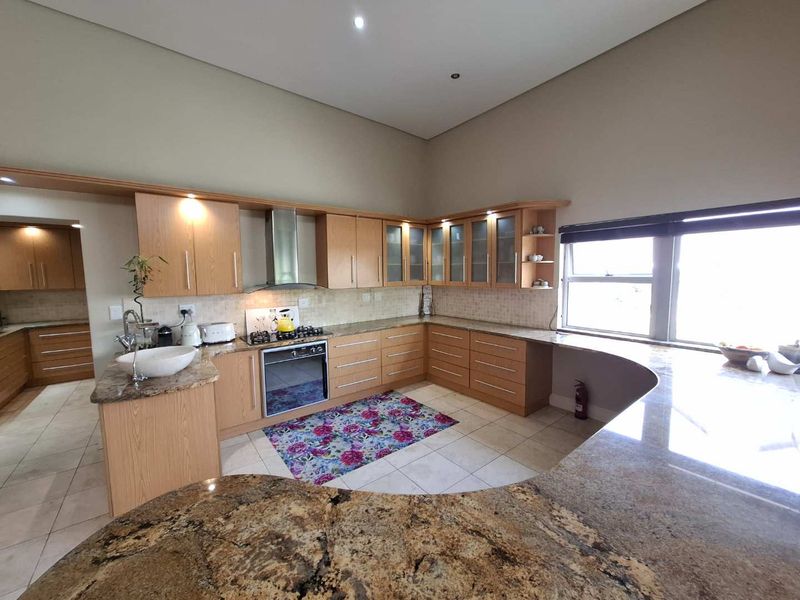 Modern Family Home in a Garden Oasis - Photo 3