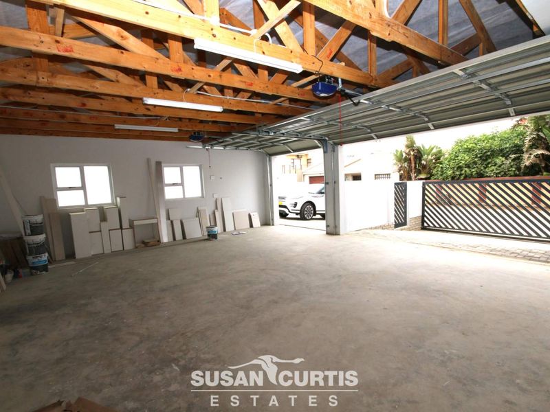 BRAND NEW 5 BEDROOM HOUSE FOR SALE IN THE WATERFRONT - Photo 3