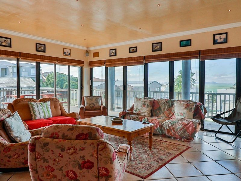 Location Location Location - Photo 8