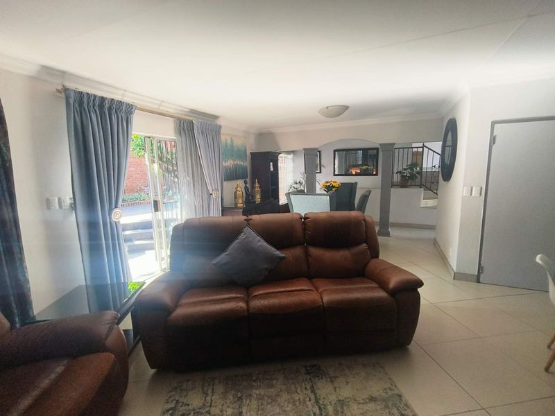 4 Bedroom house for sale with a 2bedroom flatlet - Photo 5