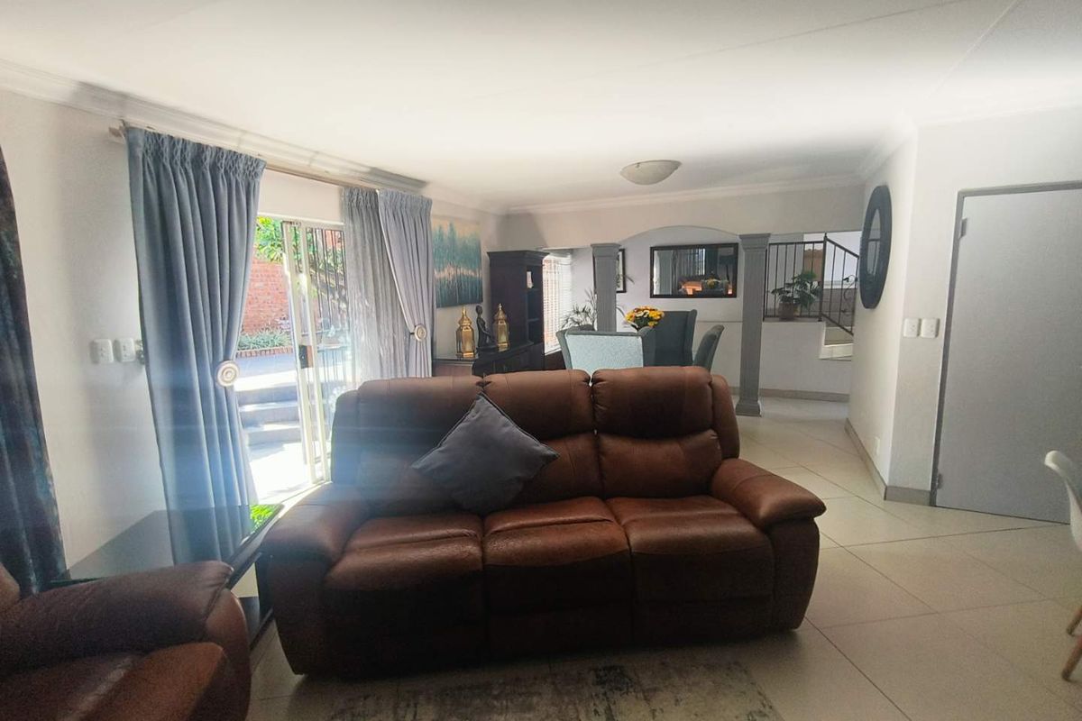 4 Bedroom house for sale with a 2bedroom flatlet - Photo 5