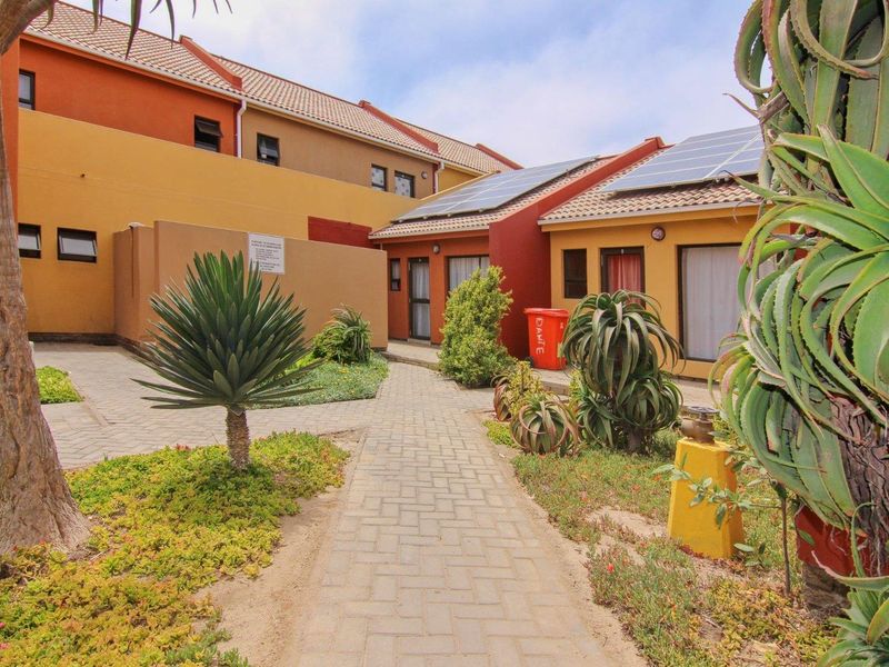 Tamariskia, Swakopmund:  Apartments for sale in Dante Square - Photo 2
