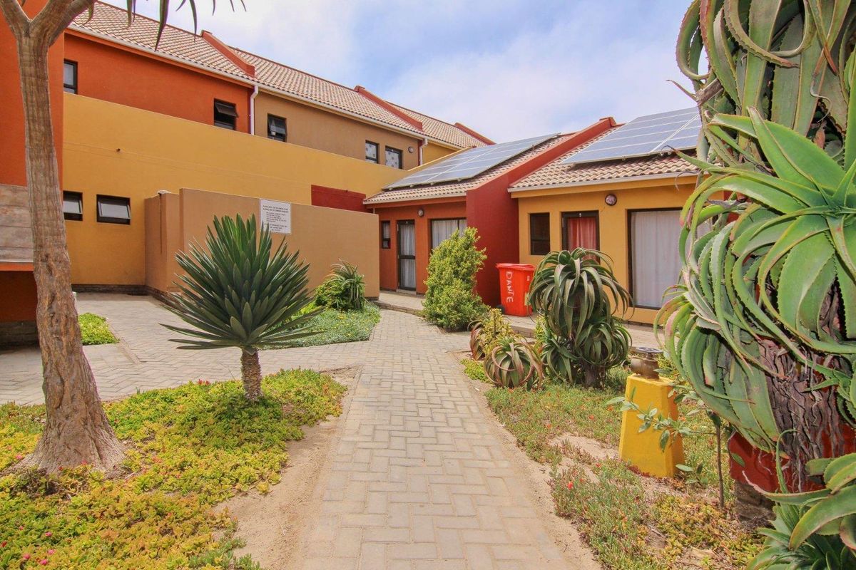 Tamariskia, Swakopmund:  Apartments for sale in Dante Square - Photo 2