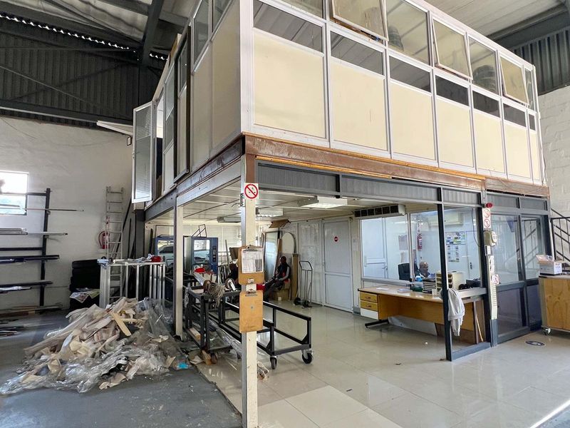 FACTORY / WAREHOUSE FOR SALE - Photo 5