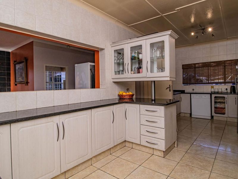 2 Homes, Huge Parking, Off Grid Water - DONT' MISS OUT... - Photo 3