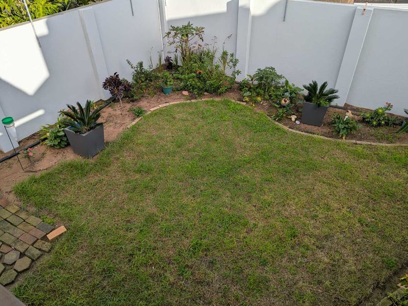 Large 5 Bedroom House for Sale in FraaiUitsig - Photo 10