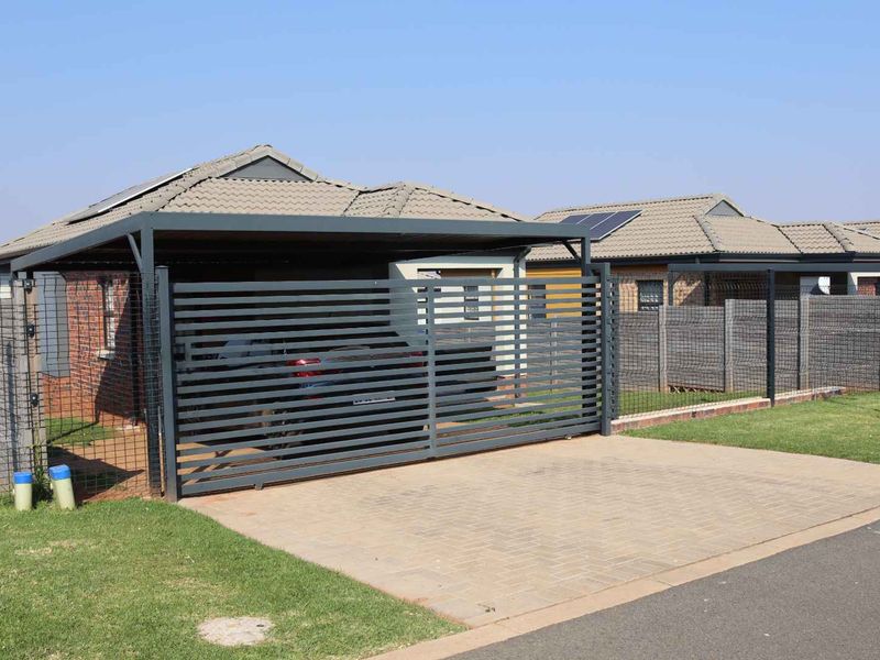 Clean and safe security estate - Photo 1