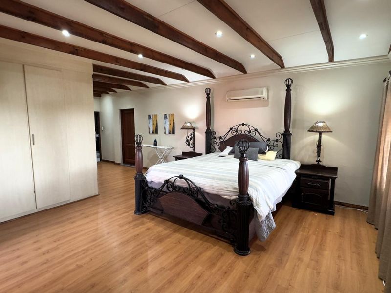 3 Bedroom Double-Story Masterpiece in Prestigious Estate - Photo 4