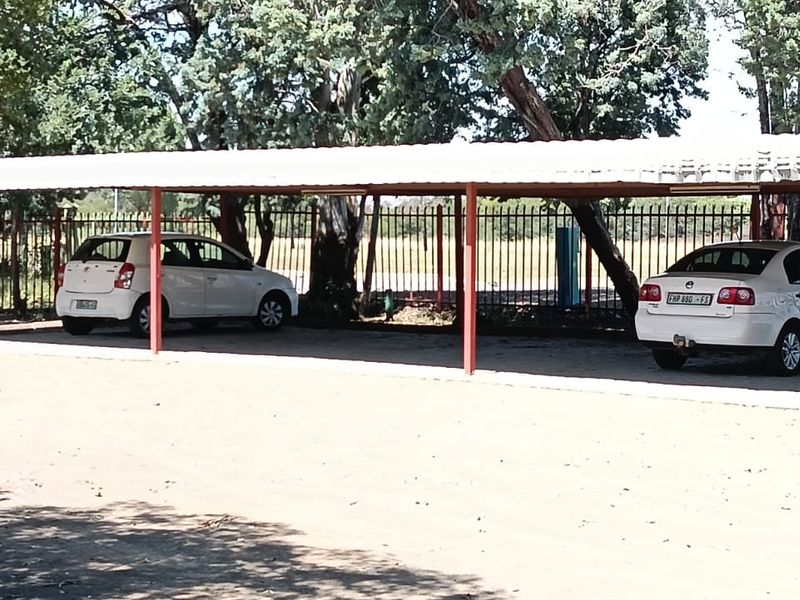 PROPERTY WITH GREAT INCOME. EXCELLENT OPPERTUNITY.DONT DELAY. - Photo 3