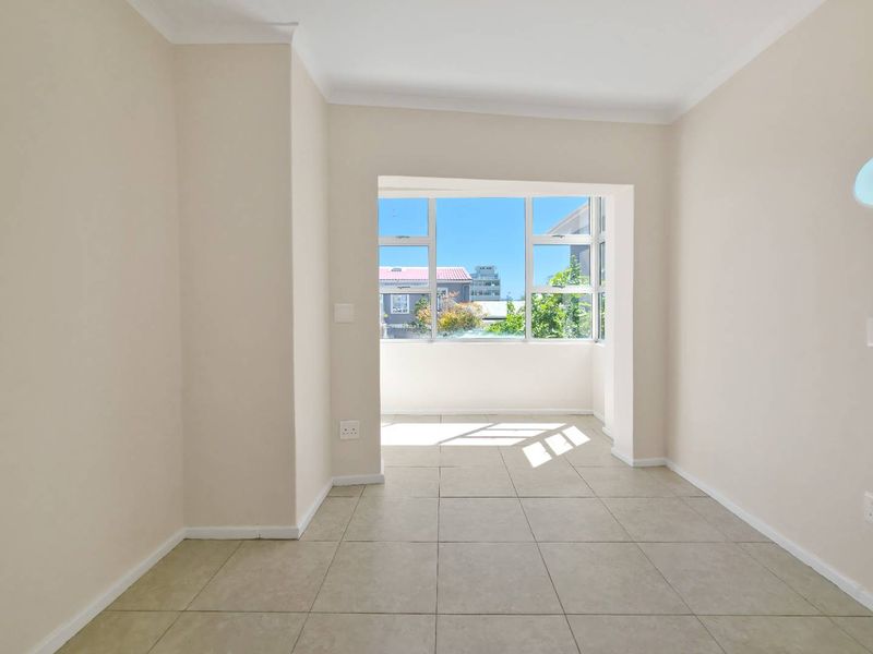 Airbnb Friendly Apartment in Kloof Street - Photo 2