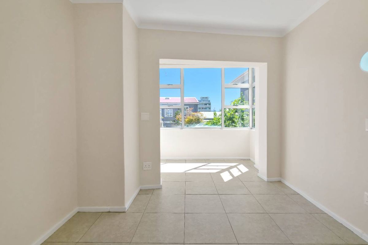 Airbnb Friendly Apartment in Kloof Street - Photo 2