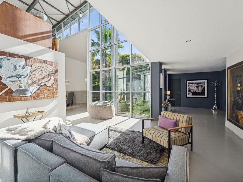 Industrial Style Luxurious Home - Photo 5