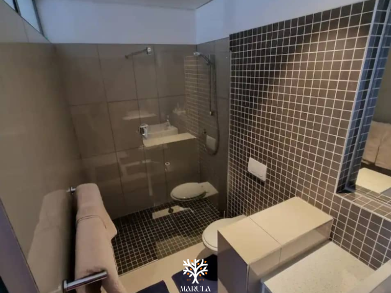 UNDER CONTRACT | LOFT IN STYLISH FREEDOM PLAZA | N$1 470 000.00 - Photo 4