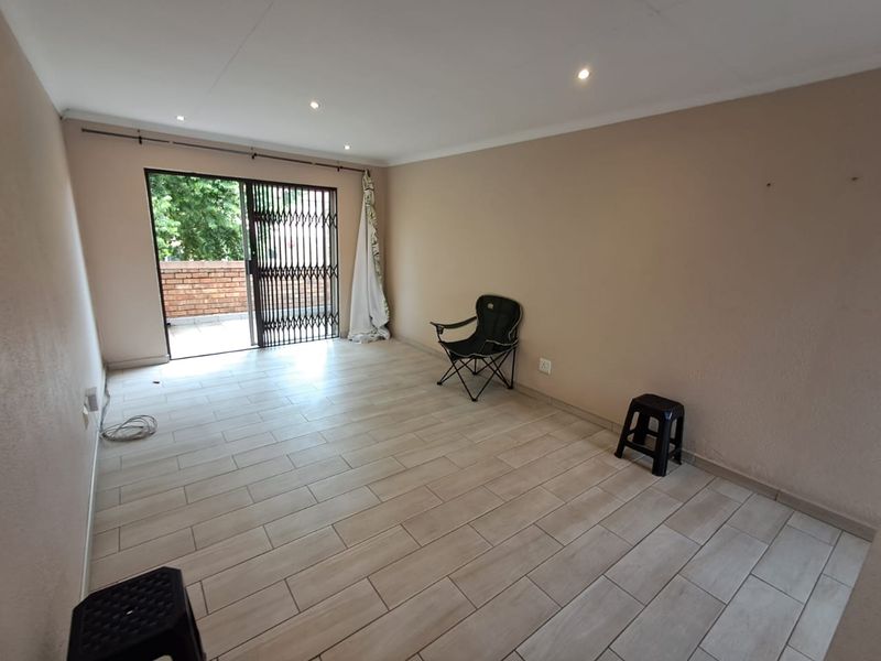 Newly Renovated Apartment for Sale - Photo 6