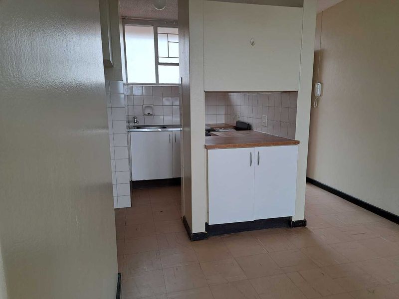Spacious Apartment In Gezina - Photo 5