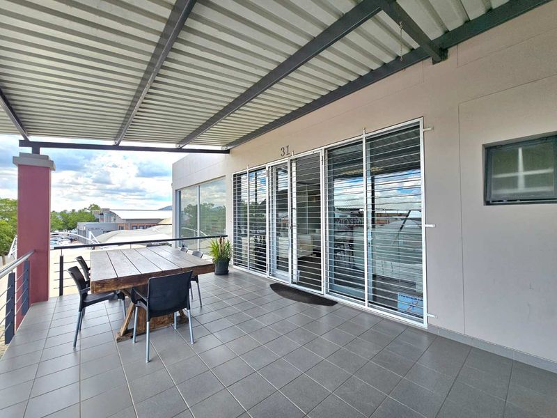 Modern 100m2 Office for Sale in Southern Industrial! - Photo 4