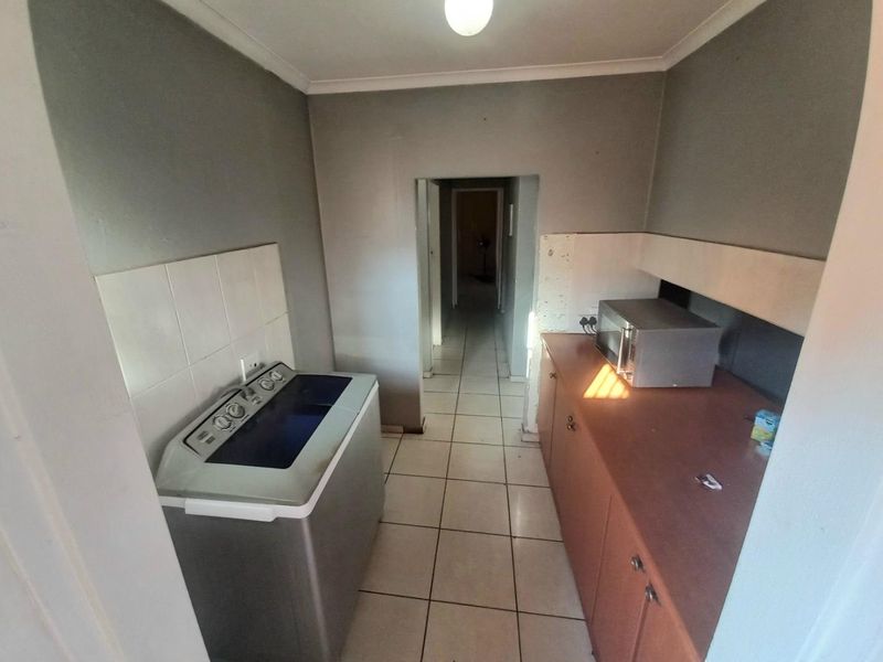 Three bedrooms house for sale in Elandspoort - Photo 10