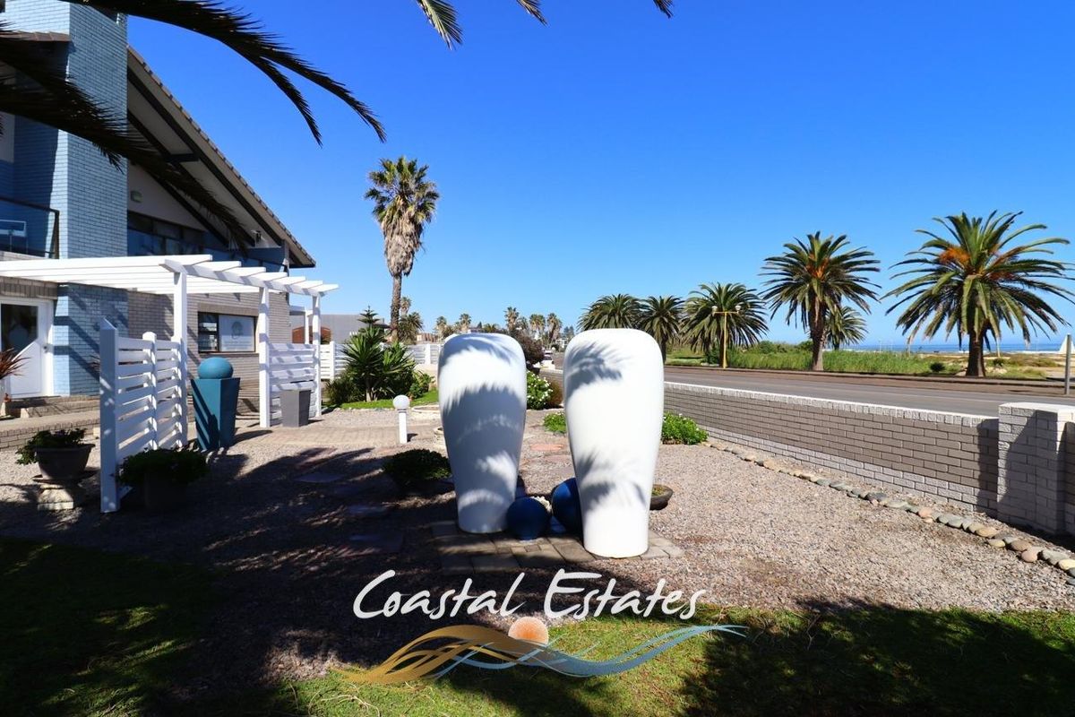 Your Dream Seafront Home Awaits You - Photo 3