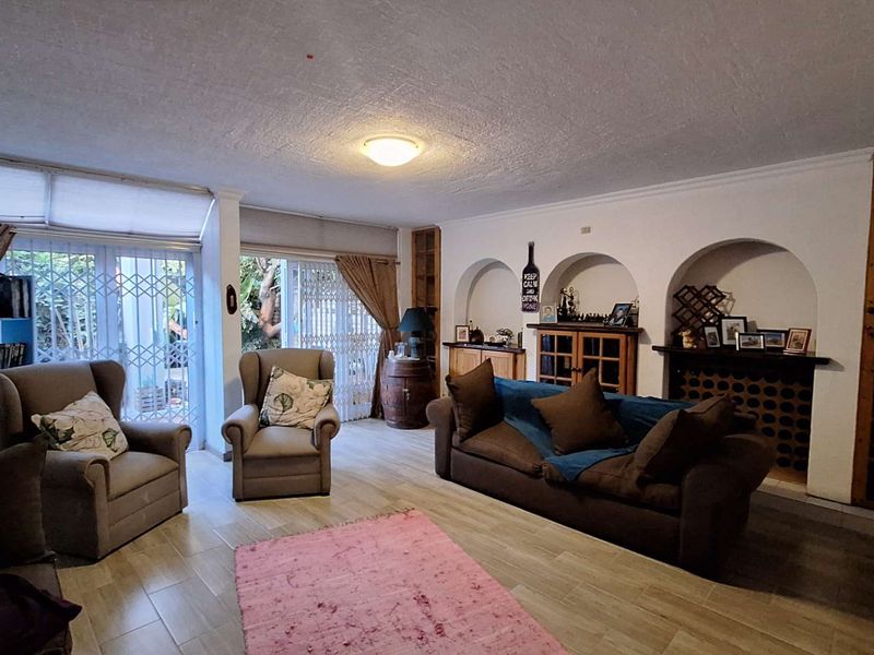 3 Bedroom Duplex in Blackheath - Photo 6