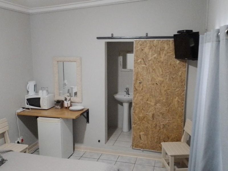 GUESTHOUSE LA ROCHELLE FOR SALE -  Don't miss this exceptional opportunity! - Photo 8