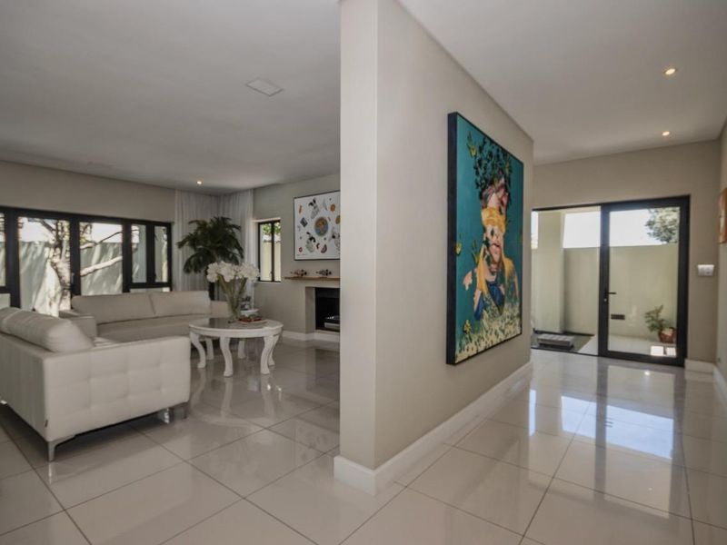 3 Bedroom Beach-side Home in Security Estate - Photo 5