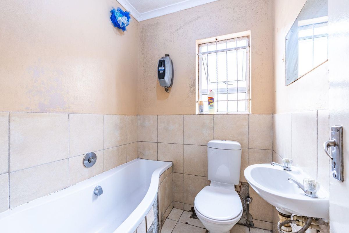Two Bedroom Home With Flatlet - Photo 5