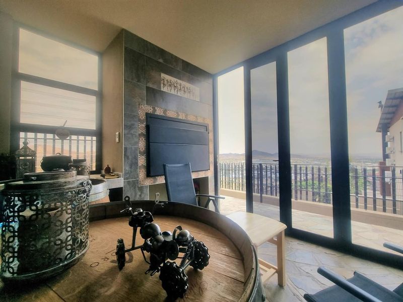 FOR SALE HENNING VILLAGE BEAUTIFUL MODERN UNIT - Photo 8