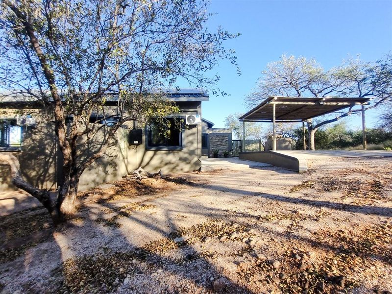 Modern Bushveld Living with Spectacular Views - Photo 3