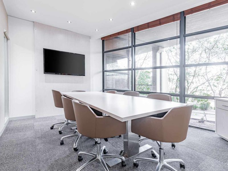 Fully serviced office space for you and your team in Regus Westville - Westway Office Park. - Photo 6