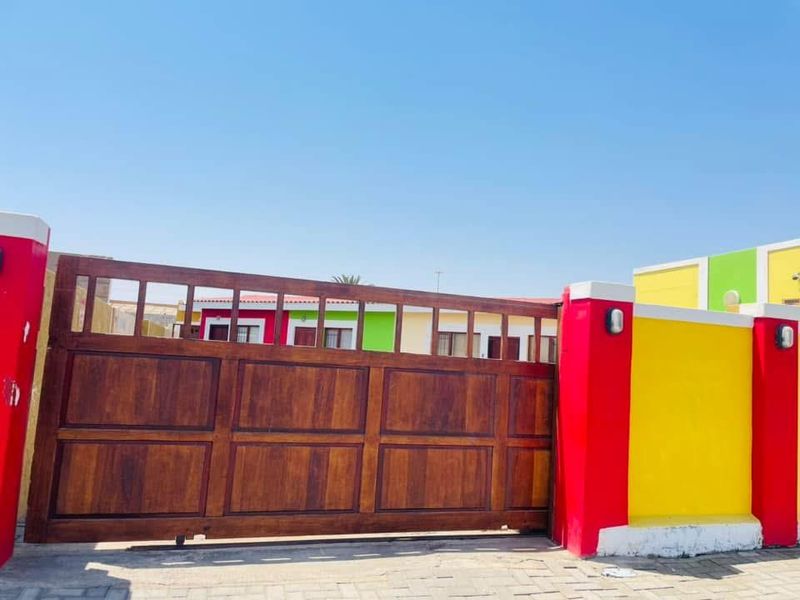 Furnished Guesthouse for sale in Walvisbay, Narraville - Photo 2