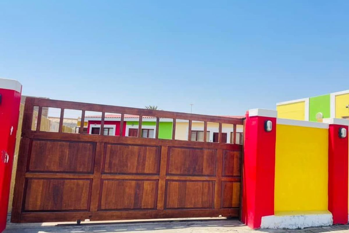 Furnished Guesthouse for sale in Walvisbay, Narraville - Photo 2