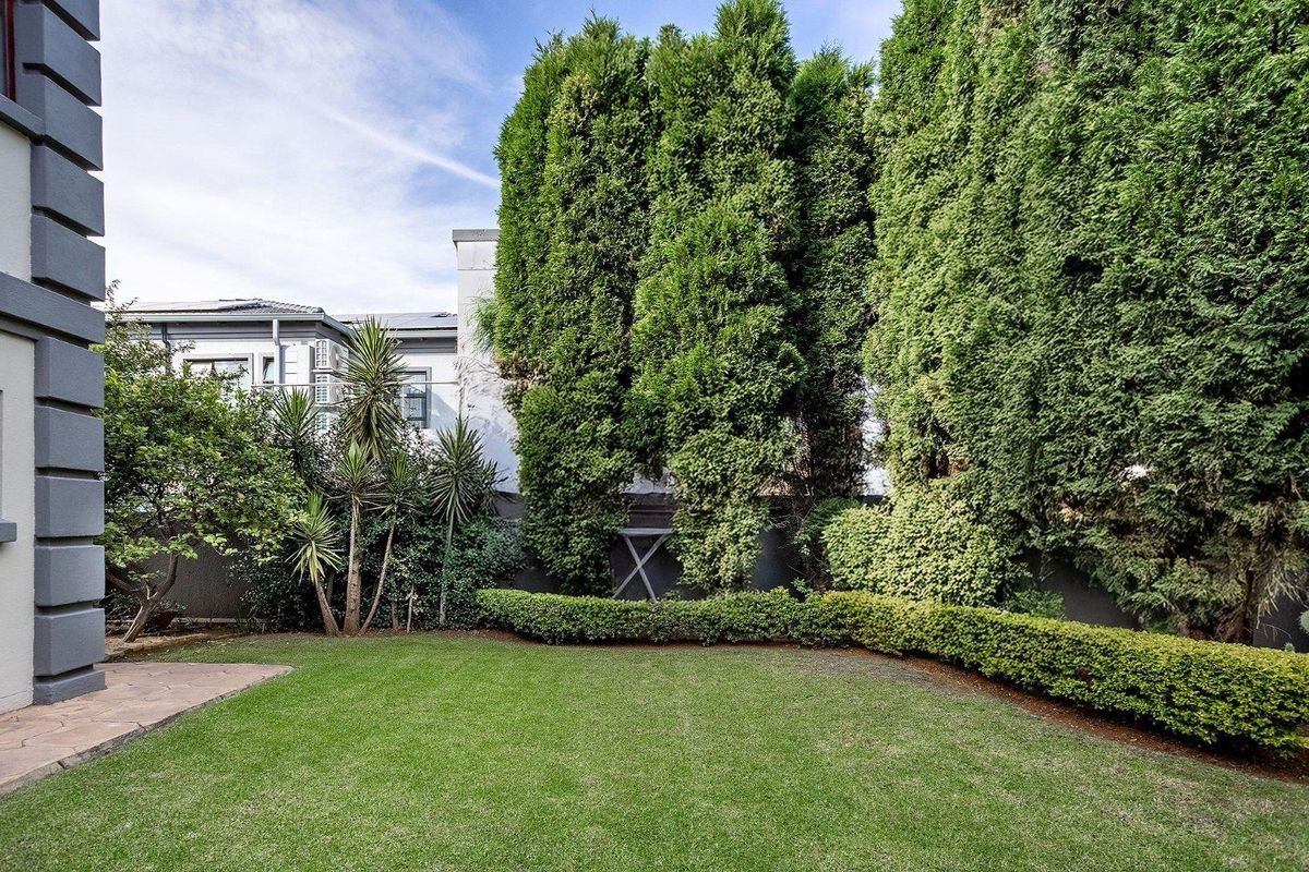 5-Bedroom Home in Sought-After Security Estate - Photo 5