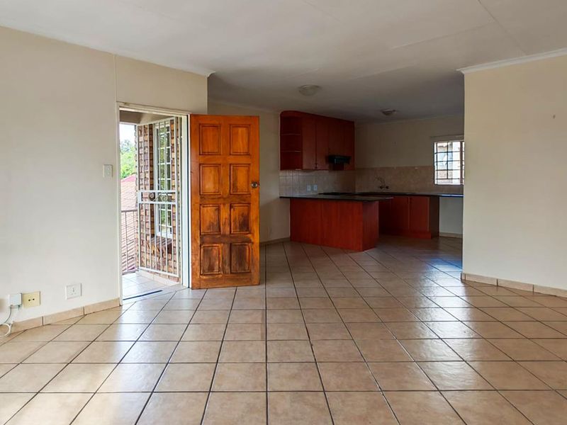 Spacious 2-Bed, 1-Bath First-Floor Apartment to Rent in Celtisdal - Photo 5