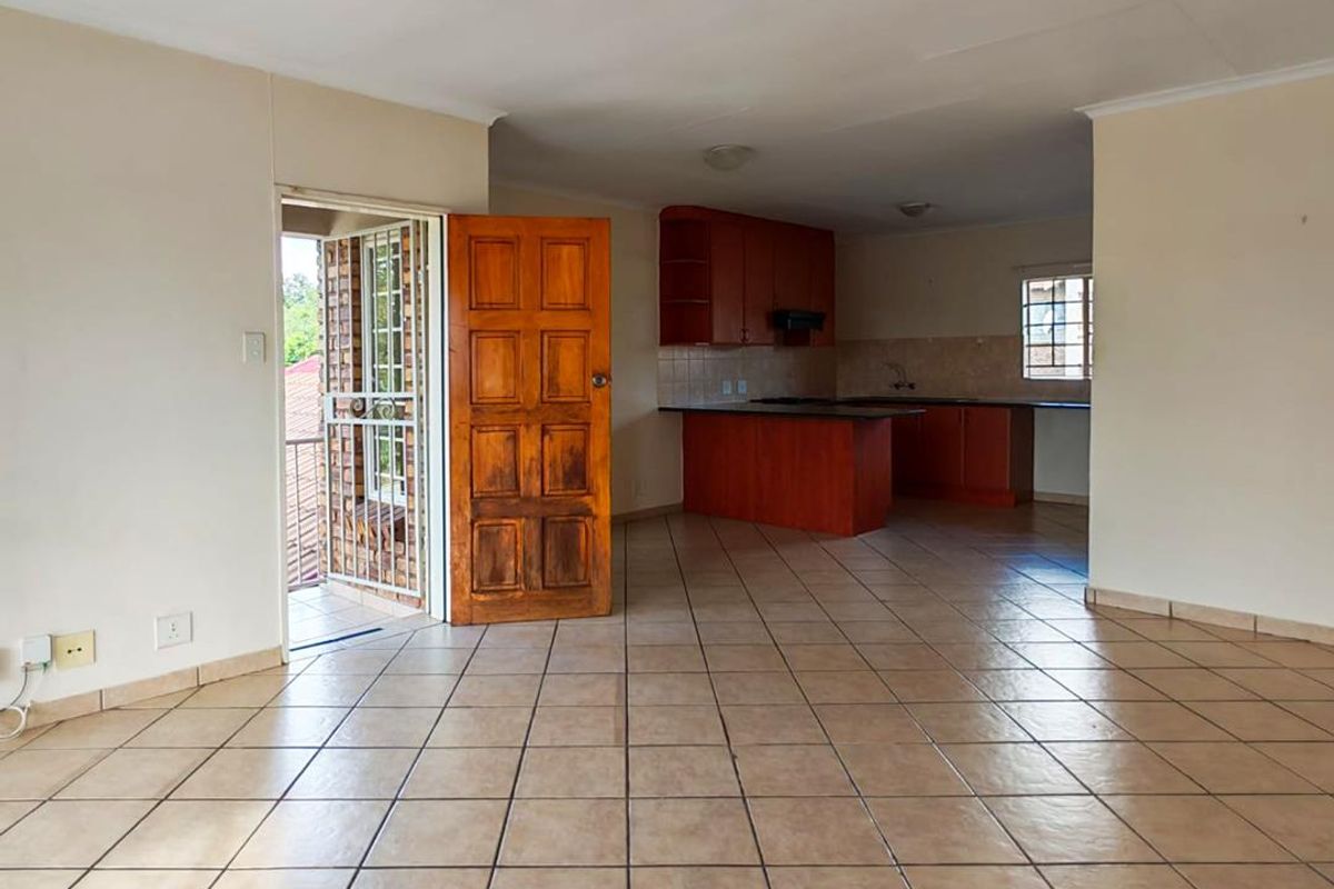 Spacious 2-Bed, 1-Bath First-Floor Apartment to Rent in Celtisdal - Photo 5