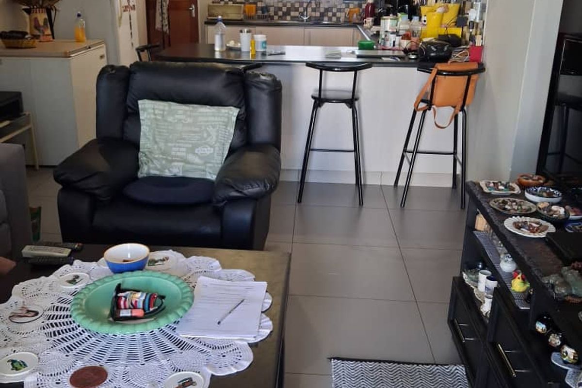 FOR SALE - 2 BEDROOM IN OKAHANDJA - Photo 2