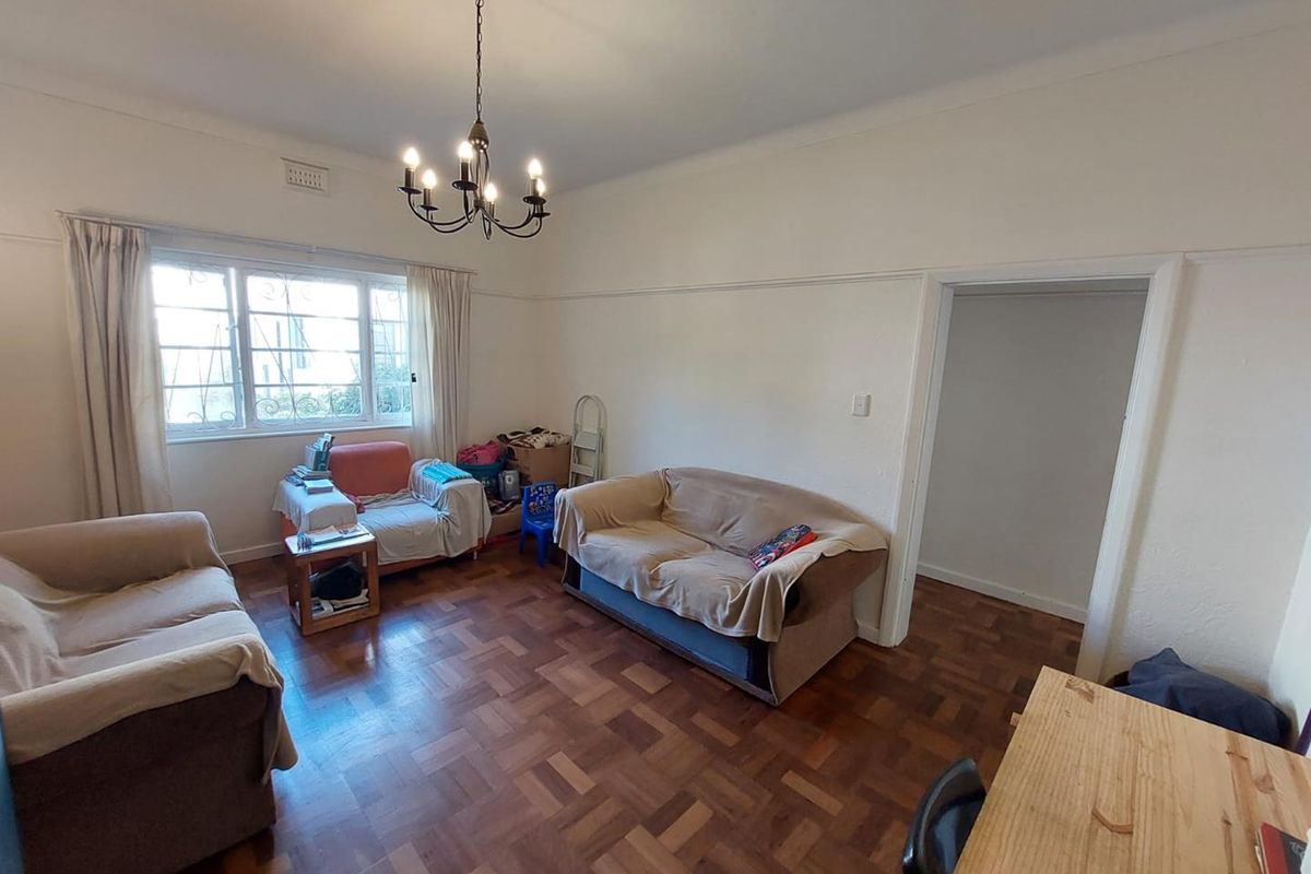Spacious unfurnished 2-bedroom apartment To Let in Mowbray - Photo 2