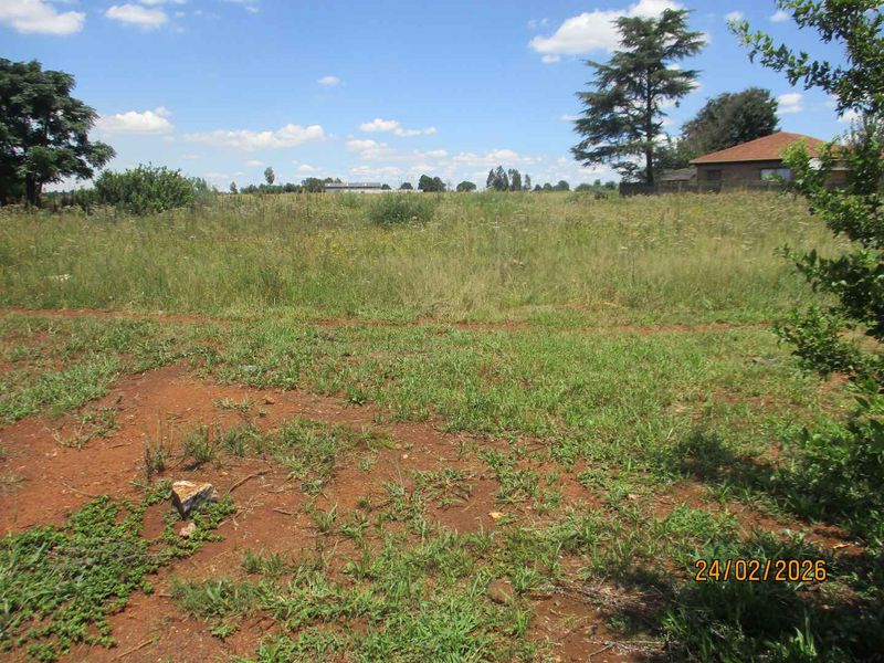 Enjoy the tranquility of Henley - Photo 3