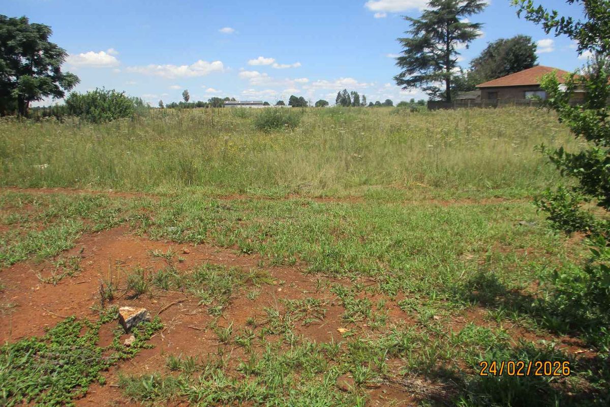 Enjoy the tranquility of Henley - Photo 3