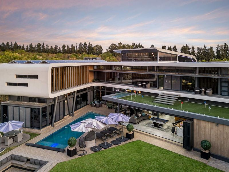 Exquisite Lakefront Luxury - Photo 8