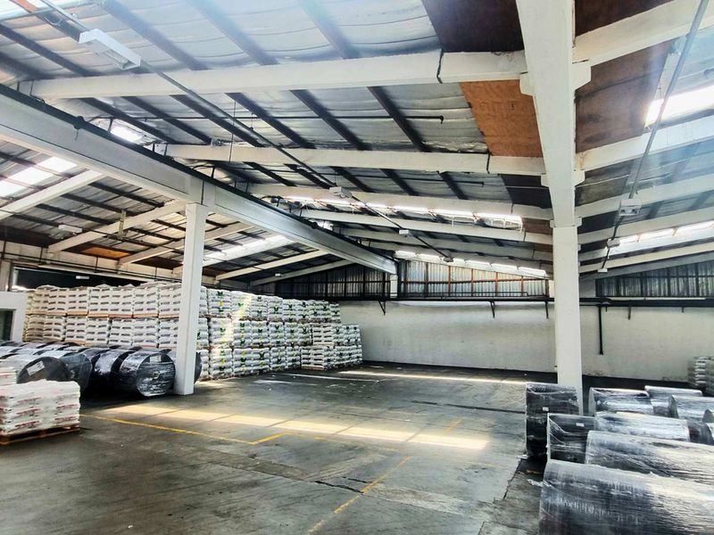 Warehouse to Let | New Germany | 1,105 m2 | 4 Doors - Photo 5